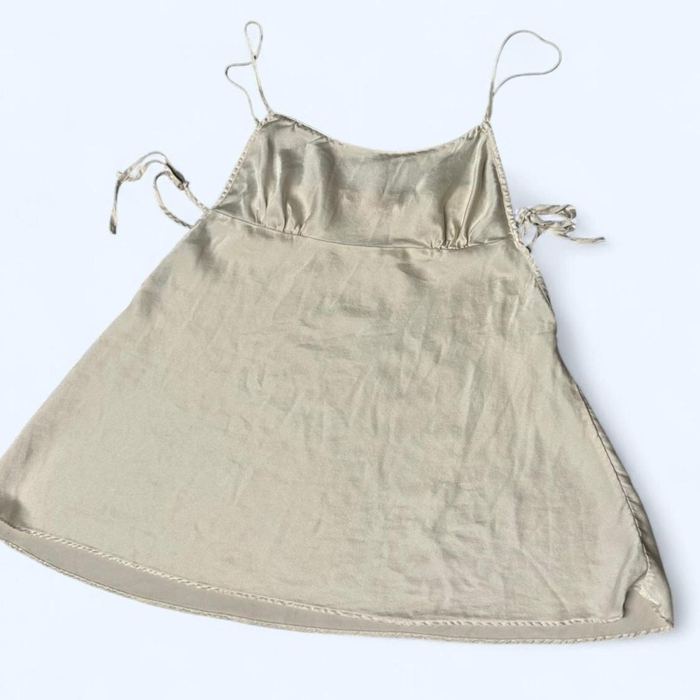 Vintage 90s/Y2k Victoria's Secret Cream Silk Top